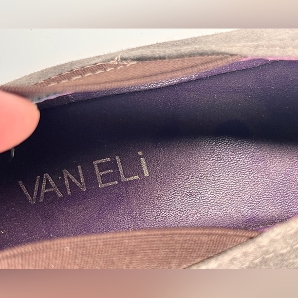 🛍️Dark gray suede VANELI‎ slip on shoes size 7. - Picture 6 of 7